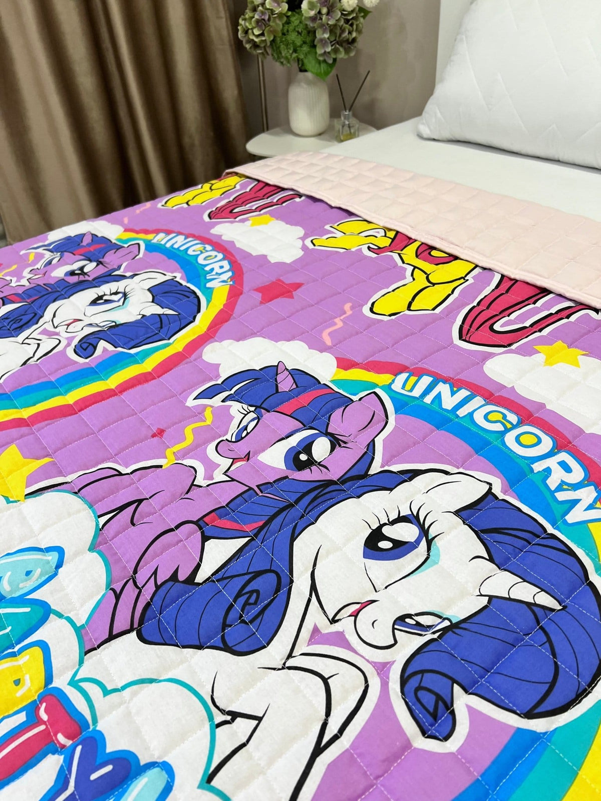 SoftNature 135 × 200 Children's blanket with a unicorn pattern