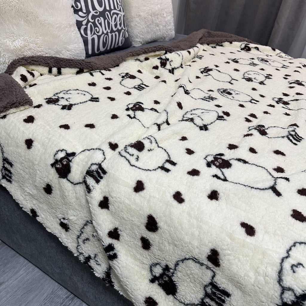 SoftNature плед Velour bedspread with a lamb pattern