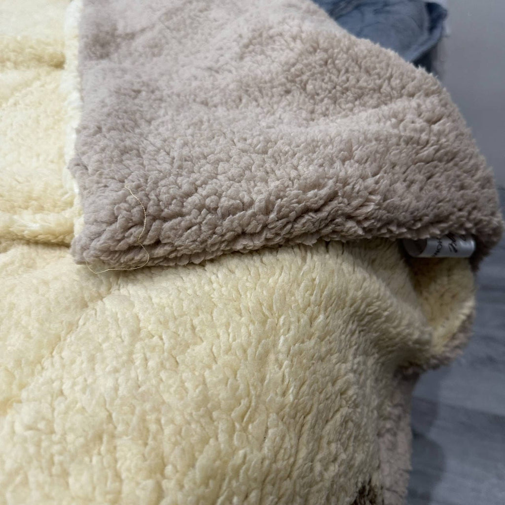 SoftNature плед Velour bedspread with a “Pure vool” pattern