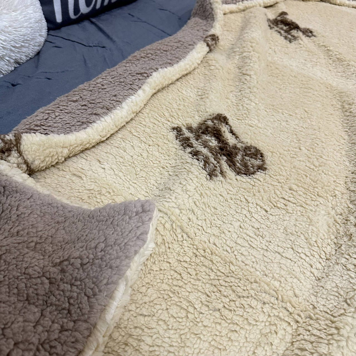 SoftNature плед Velour bedspread with a “Pure vool” pattern