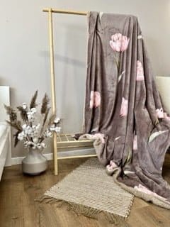 SoftNature плед Velour bedspread with a tulip pattern