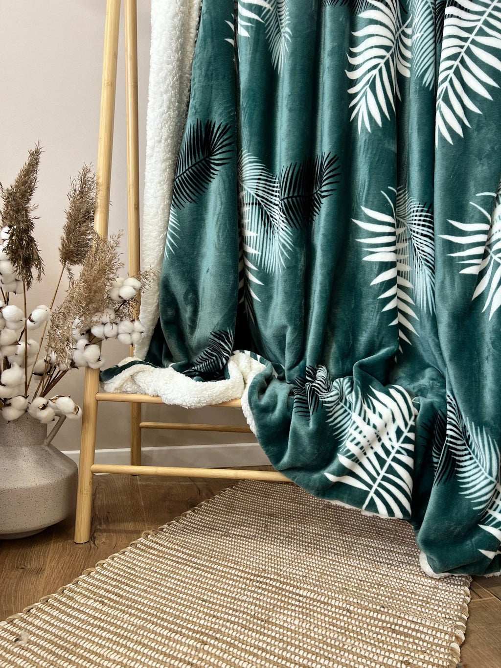 SoftNature плед Velour bedspread with an emerald leaf pattern